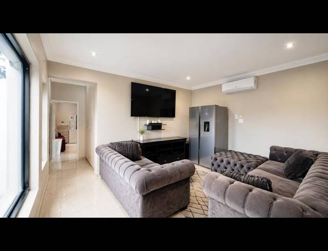 4 BEDROOM HOUSE FOR SALE IN COPPERLEAF ESTATE